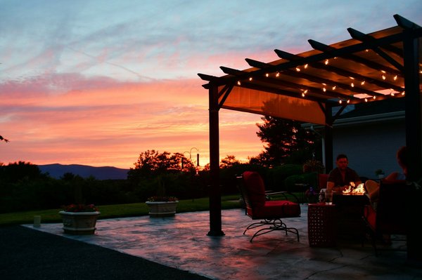 Construction d'abris et pergola sur mesure : votre espace optimisé